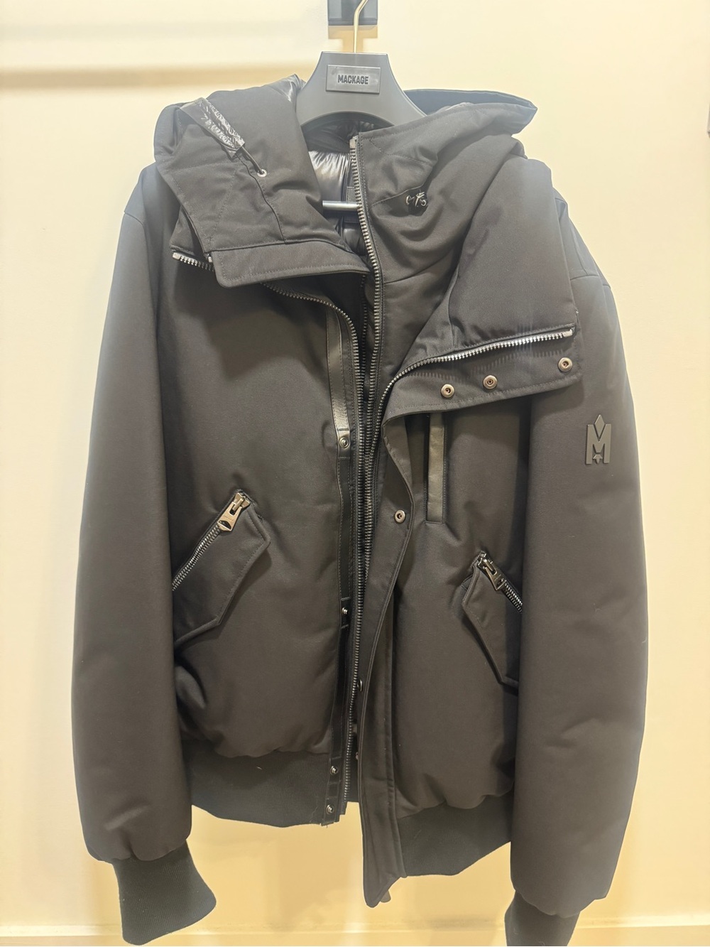 Mackage Men’s Black Dixon Bomber jacket - Picture 2 of 8